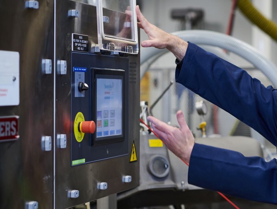 Proteins-SEE-Smart-Link-tech-services-close-up