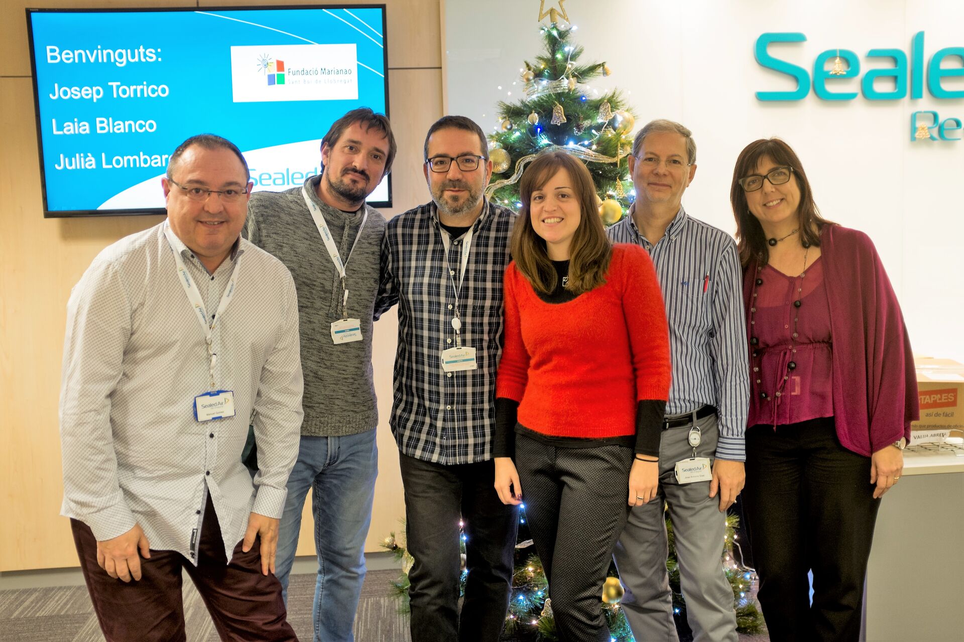 Sealed Air Spain Donates Phones