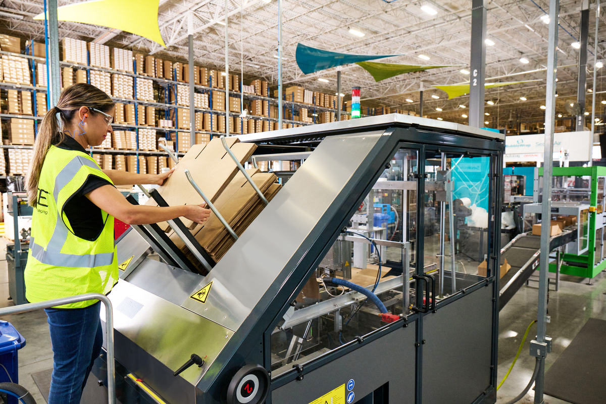 Fulfillment-Automation-I-Pack-UPS-Louisville-image-full-line-automation-global-6