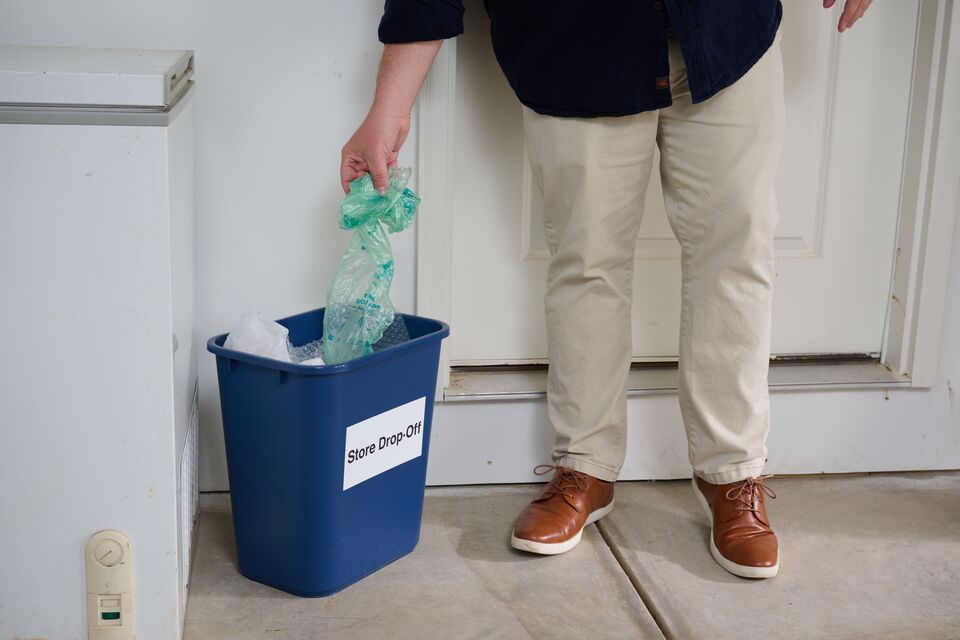 230327_RecycledContentAirPillows_StoreDropOff 1