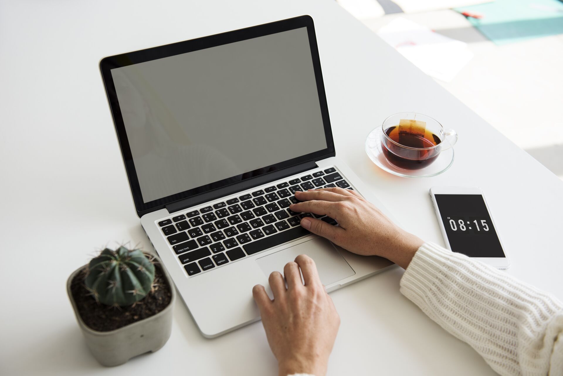 Laptop_shutterstock_572162491