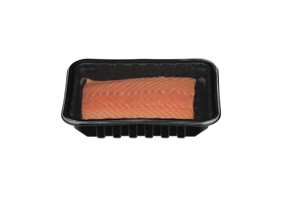 LID-Film-Salmon-with-Black-Rigid-Tray_01