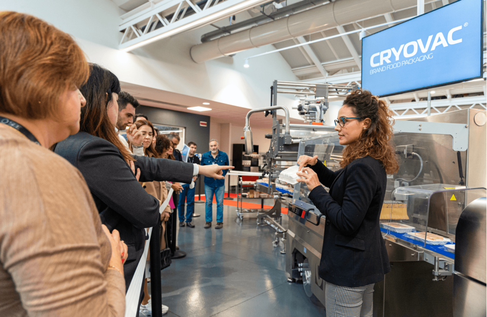 SERV_Packforum_4reasons-Demonstration_EMEA_1125