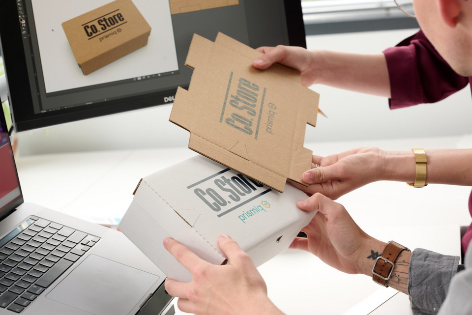 smart-pack-design-services-protective-desk-04-1280x854-1