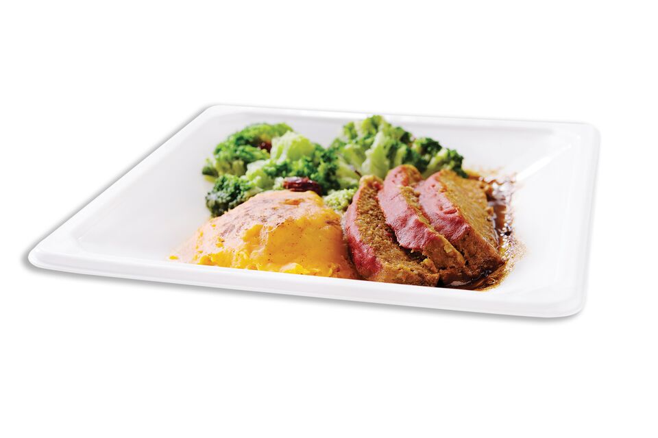 ReadyMeals_SimpleSteps_SquarePlate_Meatloaf_Angle