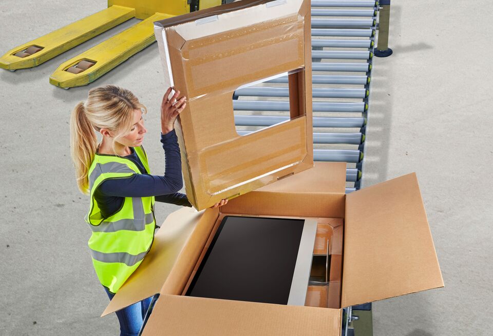 korrvu-tv-monitor-packaging-assembly