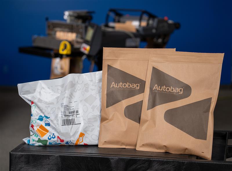 Poly and paper material compatible with the AUTOBAG 850HB Hybrid Bagging Machine from Sealed Air