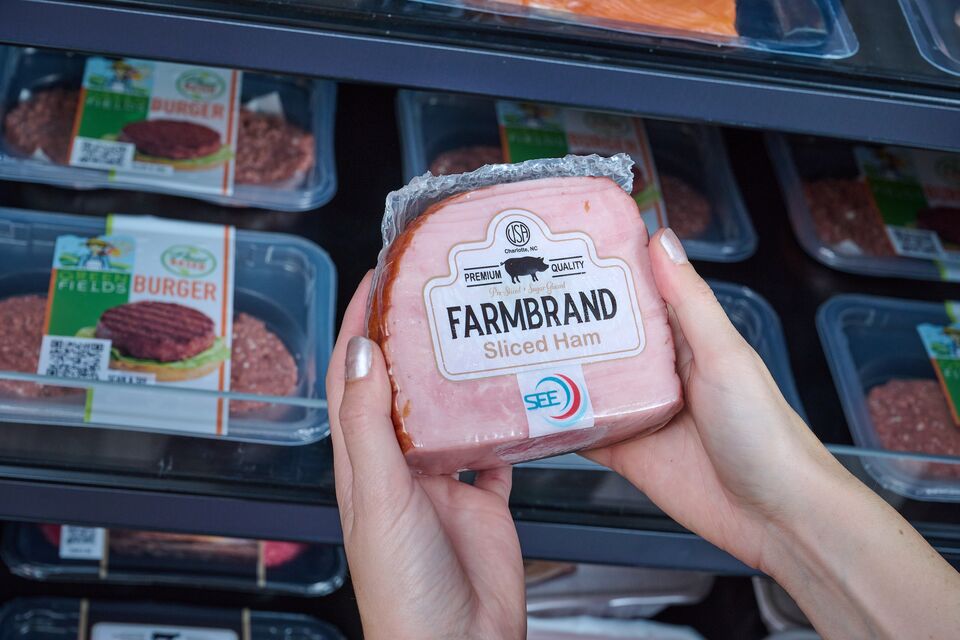 case-ready-ham-display-lifestyle-10