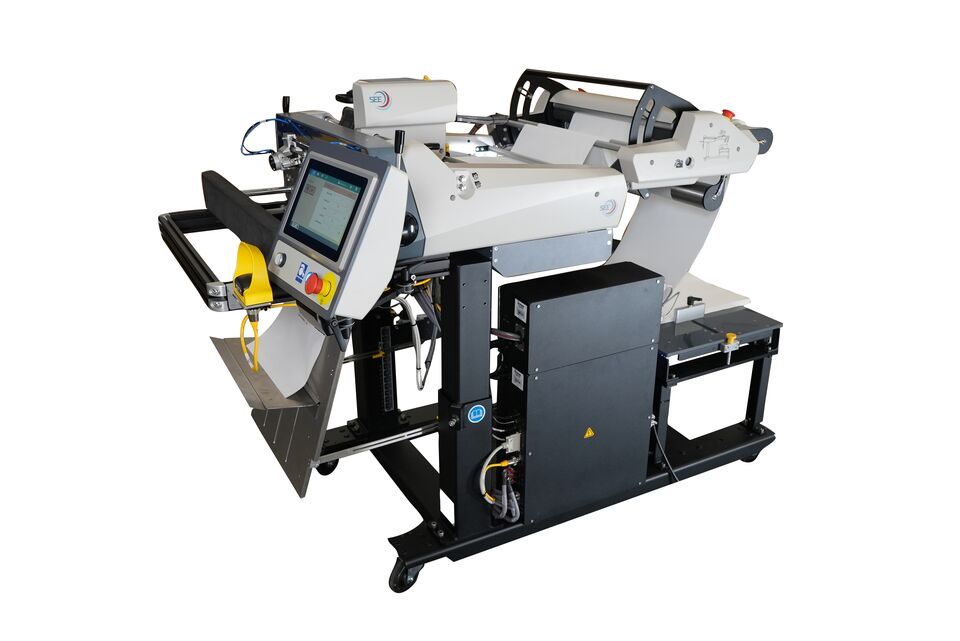 autobag-850S-paper-high-speed-bagging-and-printing-system-isolated